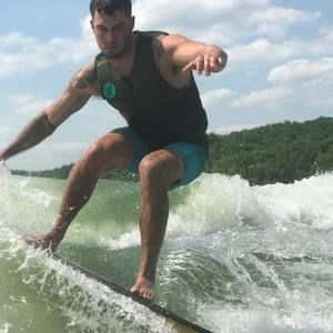 Meet your Posher, Logan